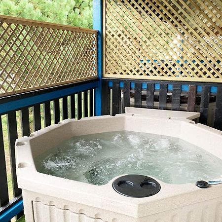 באליקאסל Rathlin Apartment - 2 Bedroom With Hot Tub מראה חיצוני תמונה